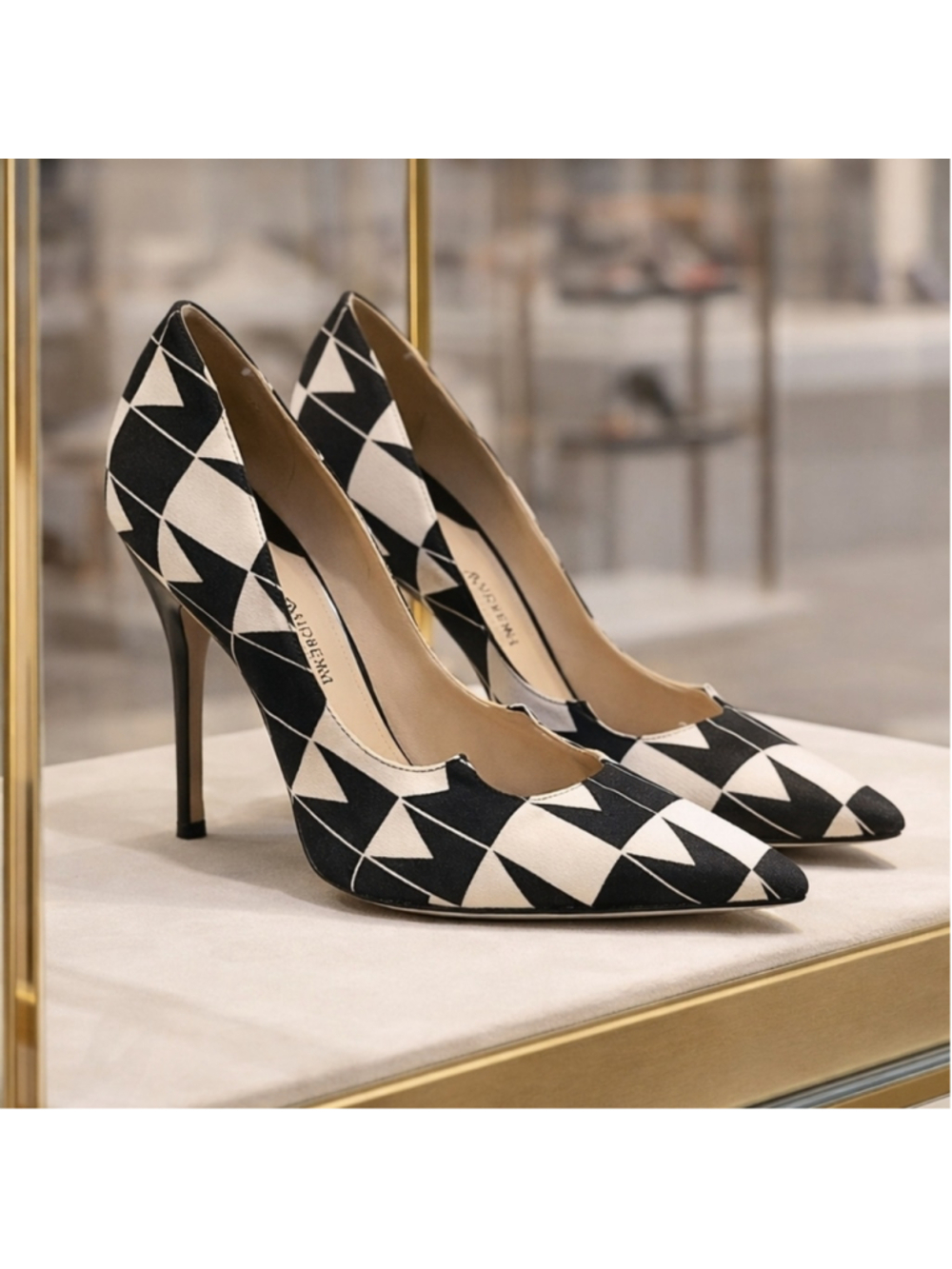 Paul Andrew Geometric Print Pumps – Made in Italy